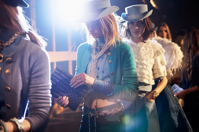 chanel-backstage-metiers-d-art-show-1